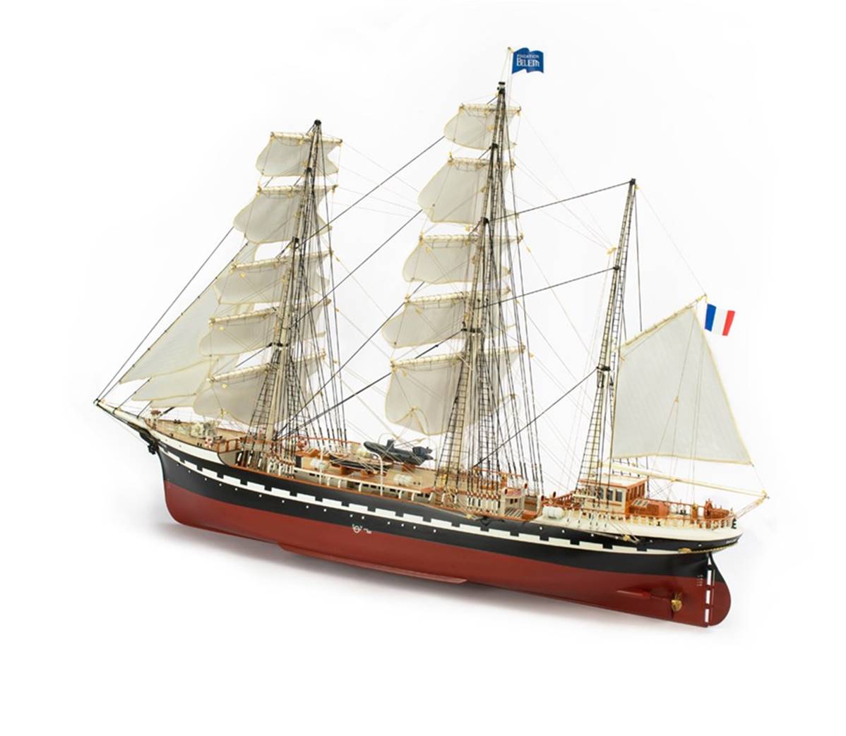 Maquette du Belem · Sous Licence · Bateau en Bois Déjà Monté